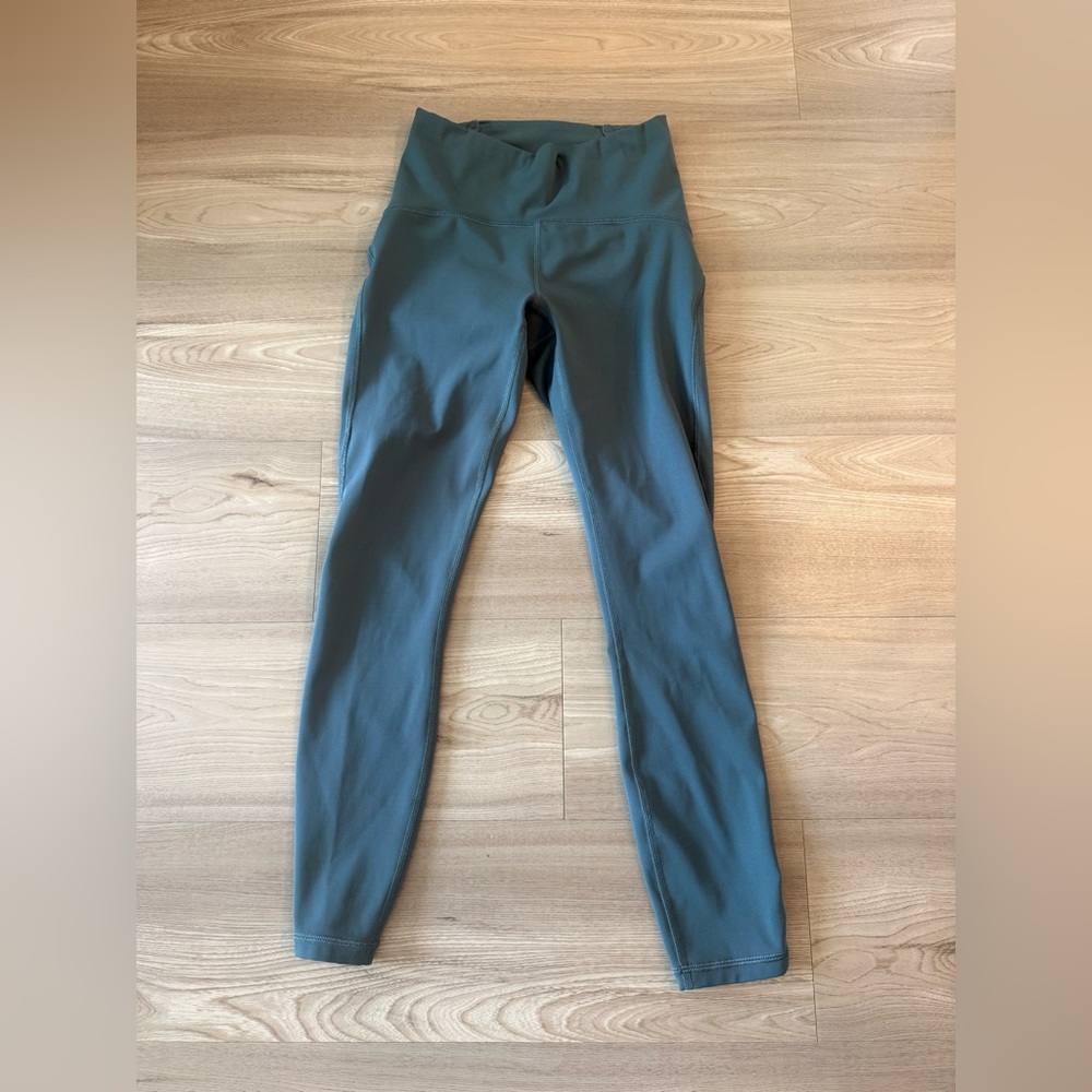 Lululemon Train Times Pant 25"
Sea Steel - 4